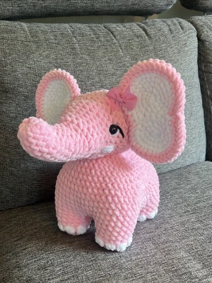 Virkad elefant  - Handgjord virkad söt liten elefant 