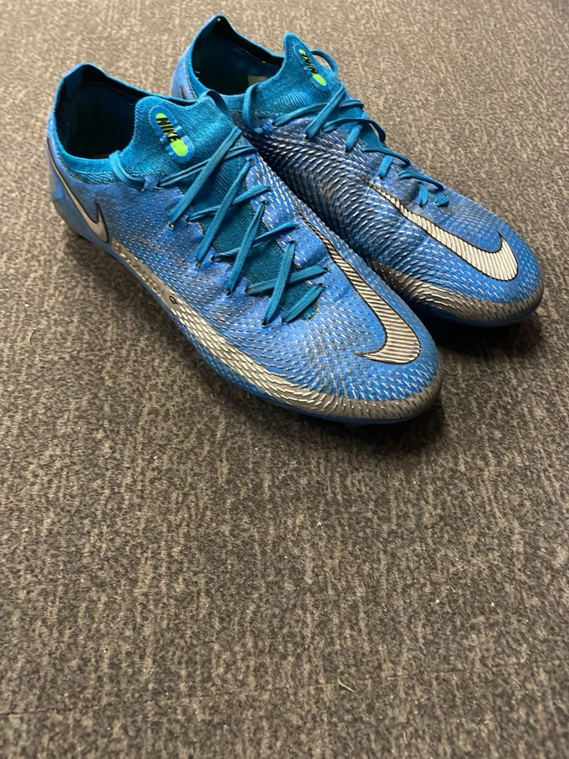 Nike phantom 