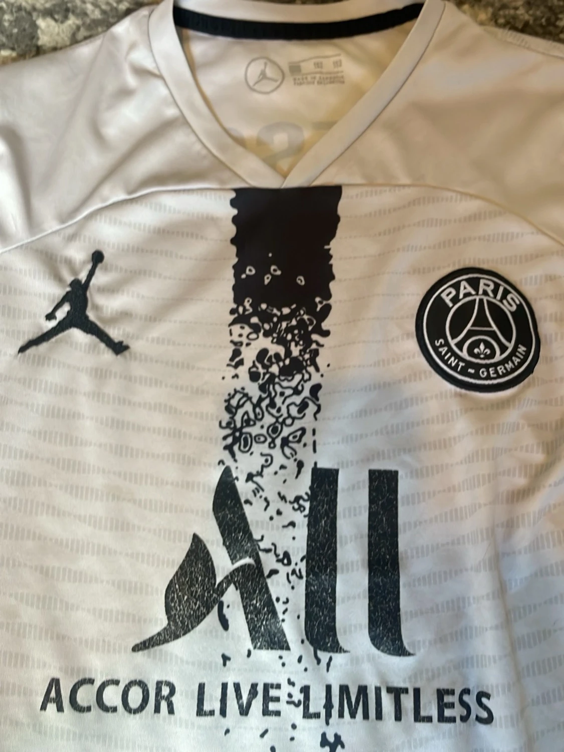 PSG matchställ i vitt och svart - 4