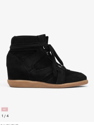 Nelly boots - Säljer dessa super snygga skor ifrån Nelly med märket pavement. Helt nya och endast testade och gått inomhus med dom. Skriv privat för egna bilder. Nypris 1699kr. Pris går att diskuteras!💕