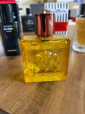 Versace Eros Energy Eau de Parfum 50ml - Versace Eros Energy Eau de Parfum 50ml. Perfekt doft för sommaren. Mängd enligt bild. 