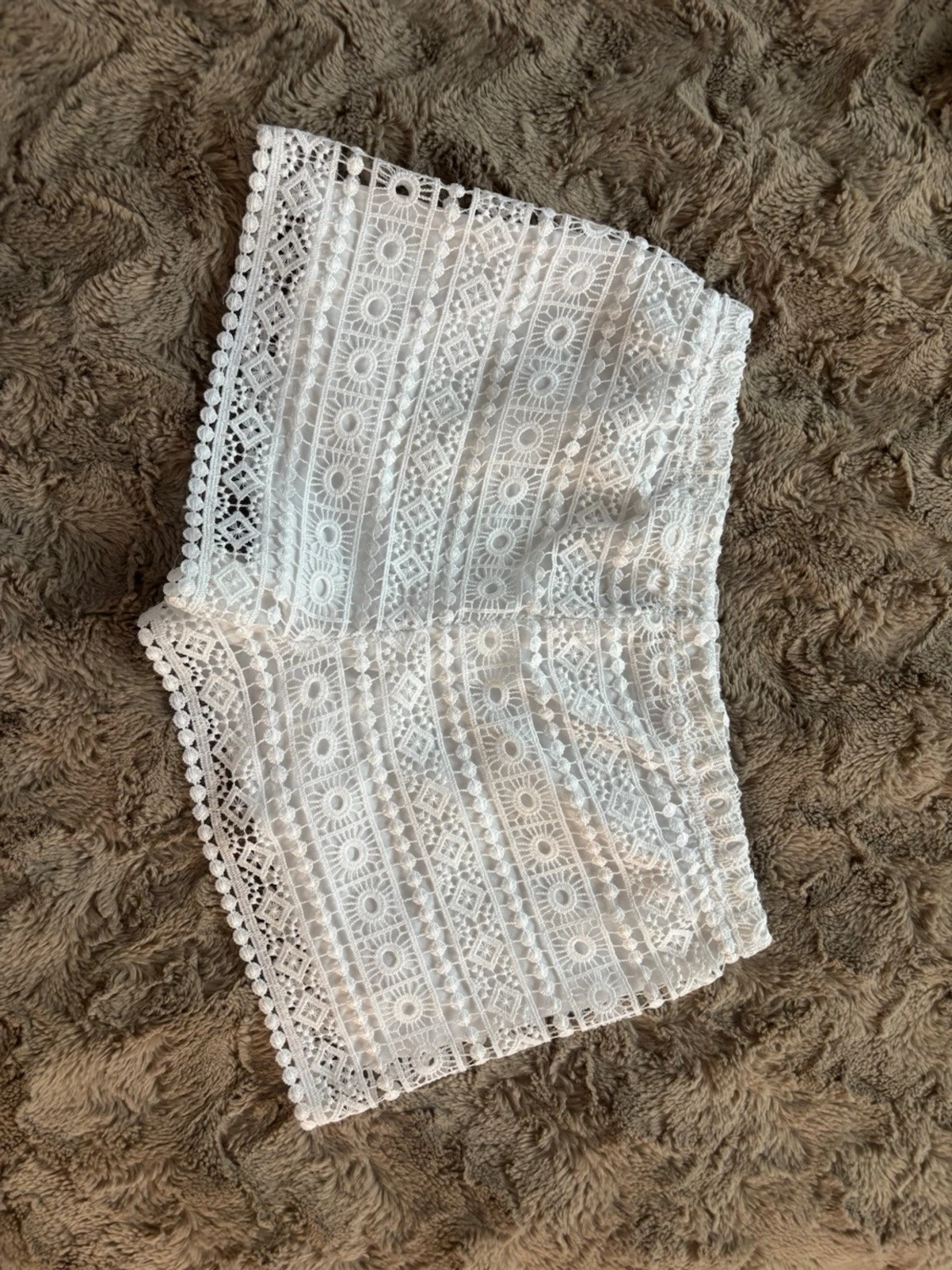 Vita spetsiga shorts - 2