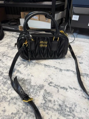 Miu Miu black womens sidebag - All products on my page are 100% verified 🥰 Feel free to contact me and ask questions, im willing to help anytime!! 