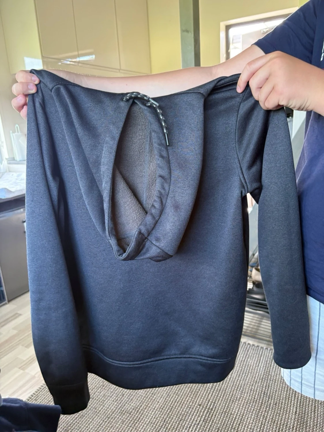 Mörkgrå hoodie från Burton - 1