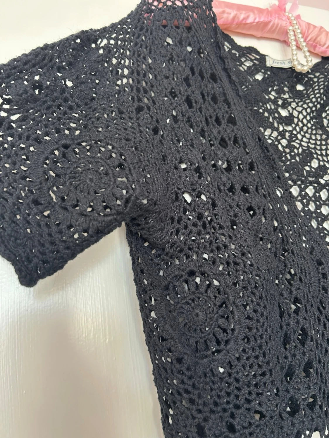 Svart virkad kofta från Fresh Point - 3
