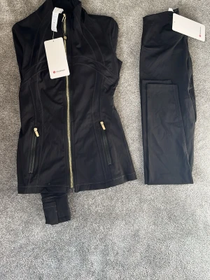 Lululemon define - Helt nytt, storlek 4 motsvarar xxs. Passar ifall du är 145-170cm