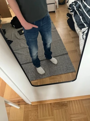 Replay Grover straight fit - Säljer replay jeans i modellen Grover. Mycket bra skick i storlek W30 L32