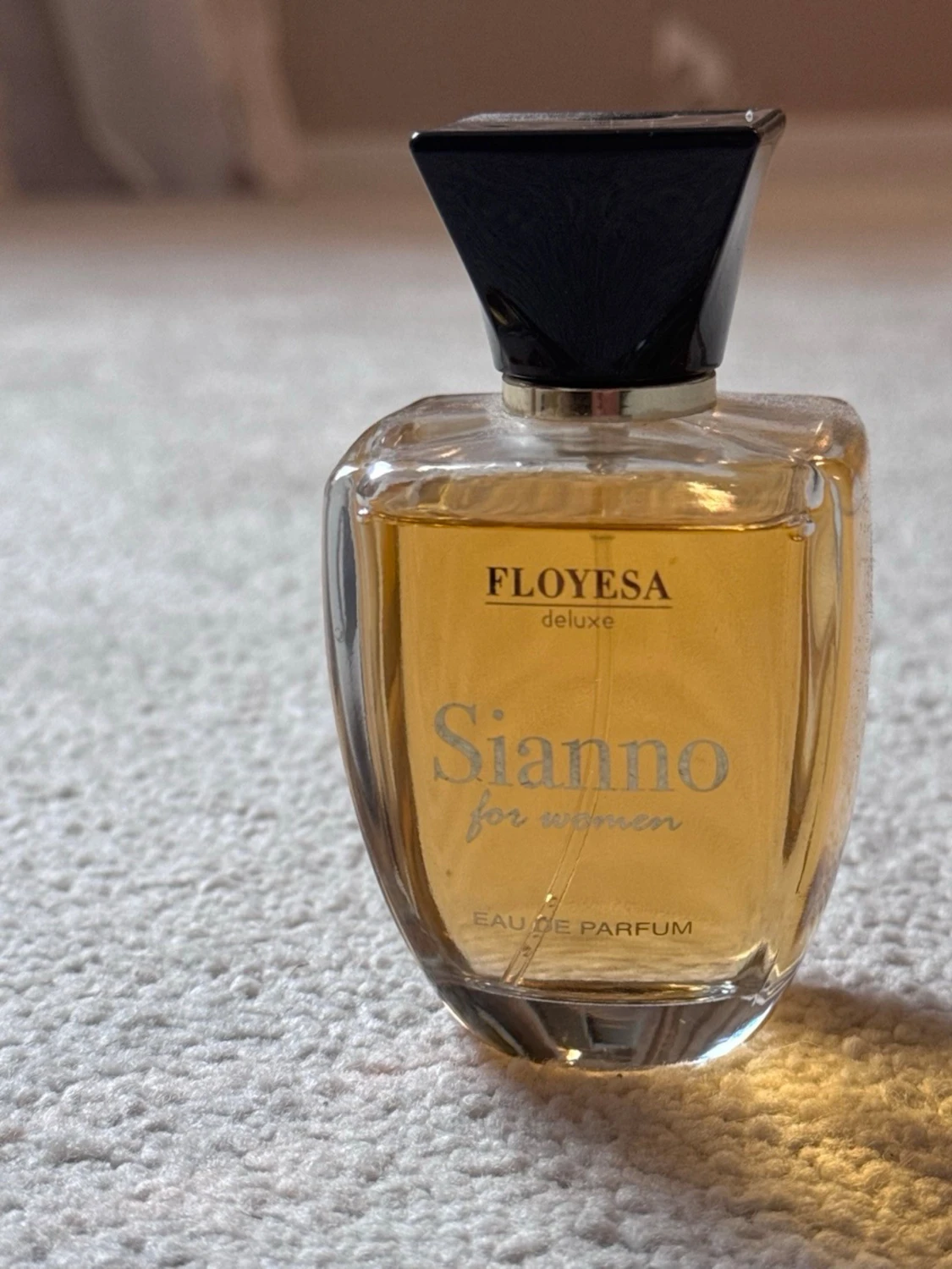 Floyesa Sianno Eau de Parfum