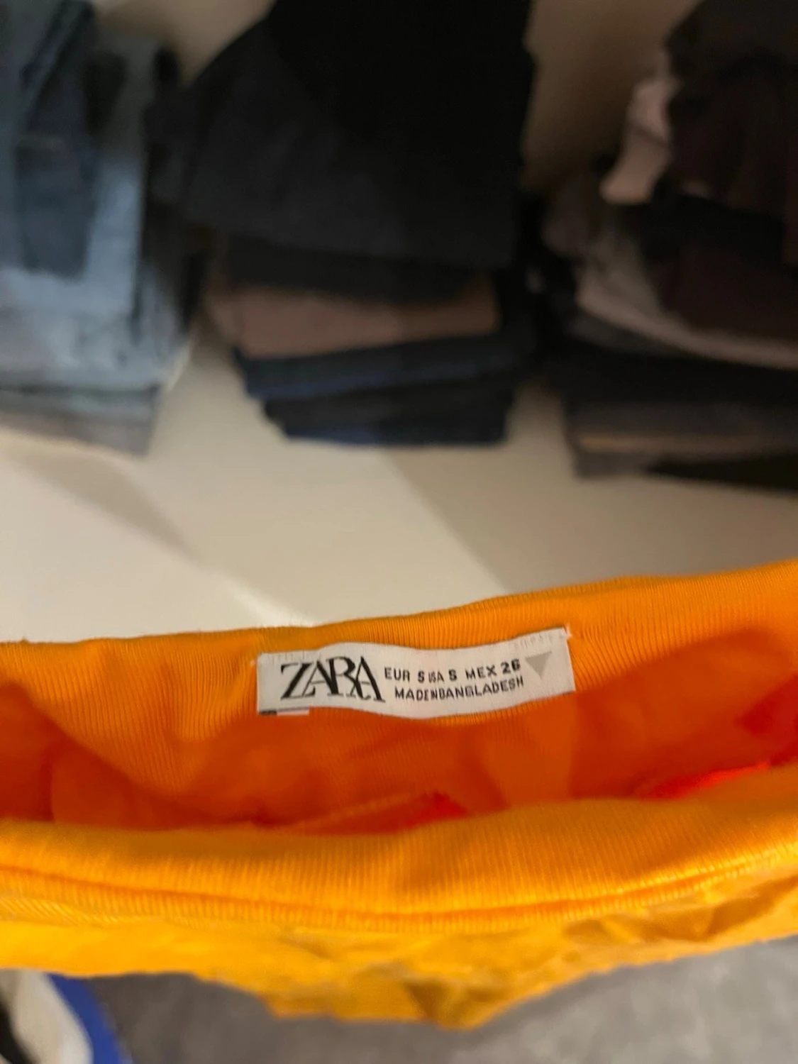 Orange klänning från Zara - 1