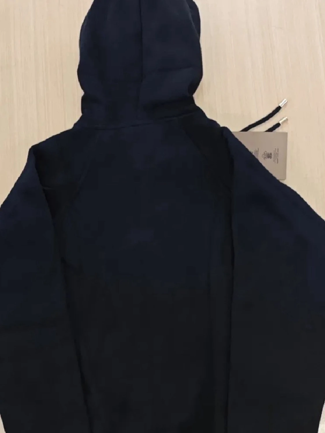 Svart hoodie från Burberry med dragkedja - 1