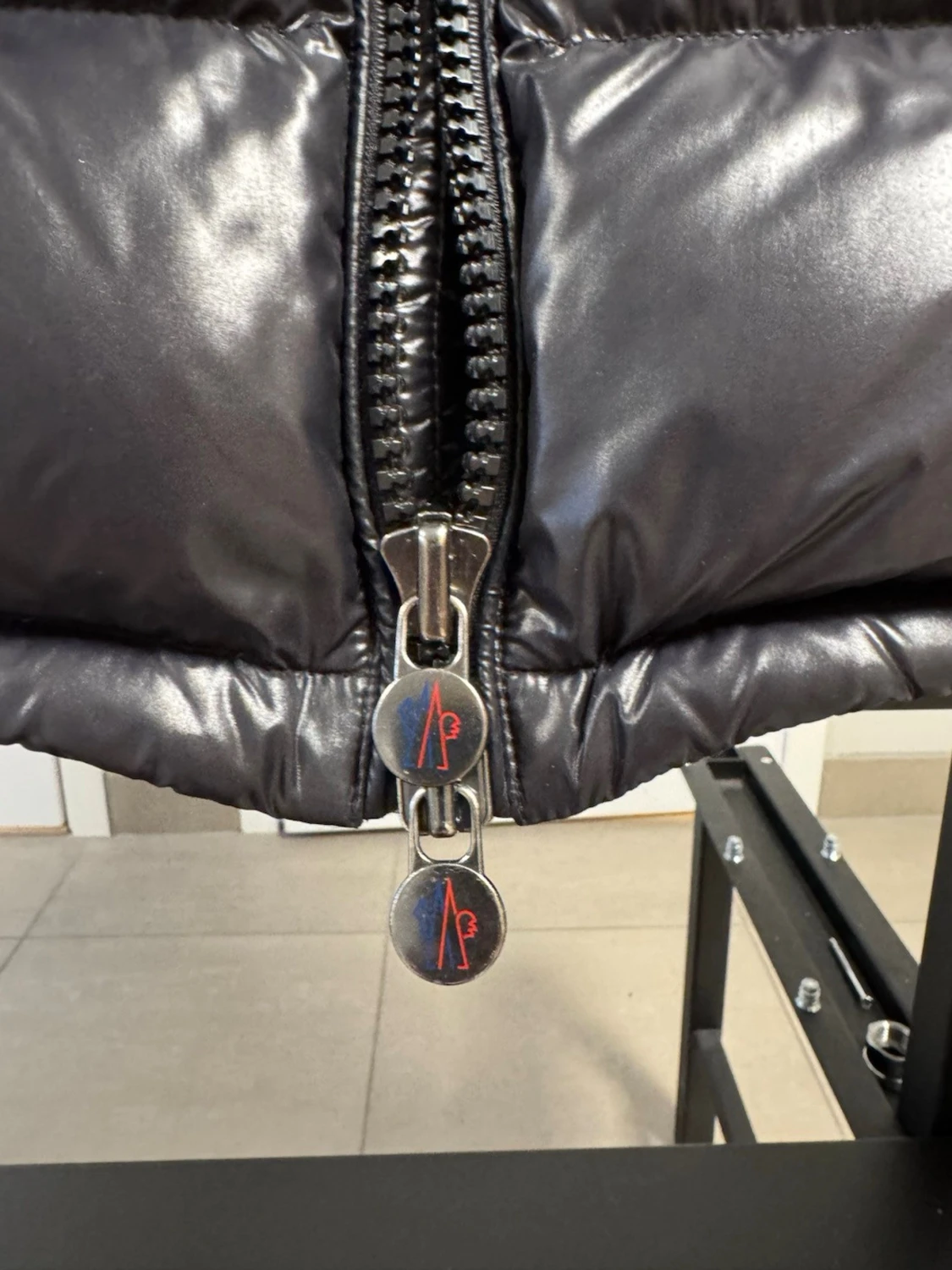 Moncler Maya Svart (Size 3) - 2