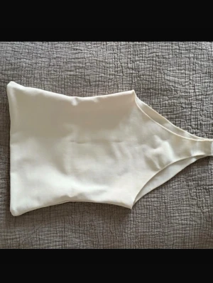 Zara topp  - Super fin viral Zara bandeu top ❣️