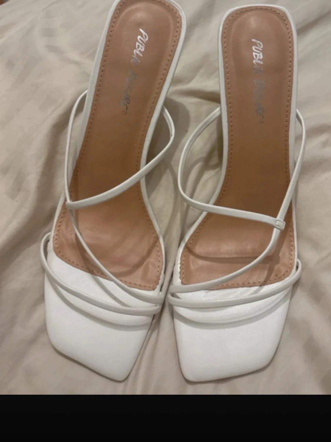 Vita pumps med remmar Public Desire - 3