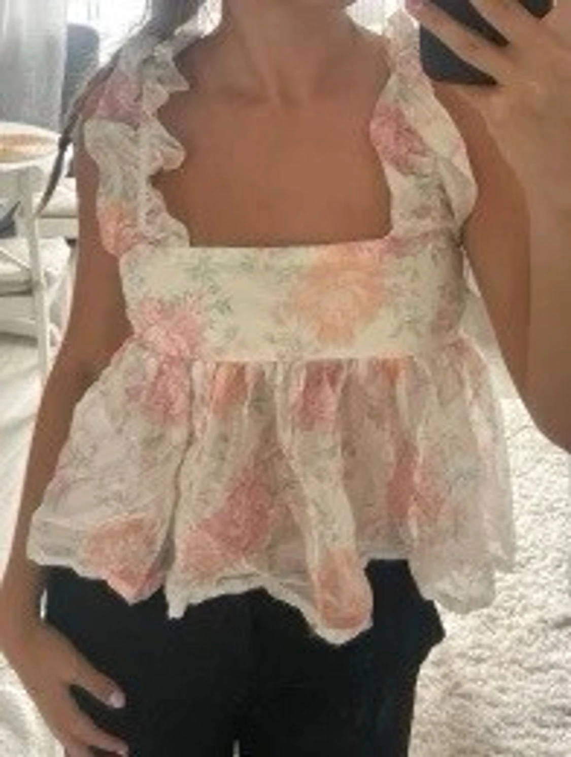 Blommig volangblus - 1