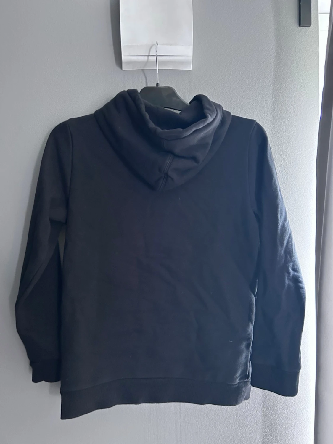Svart hoodie från Napapijri - 1