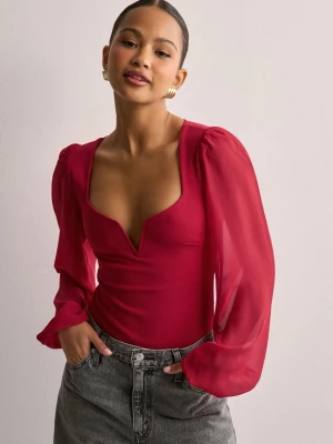 Nelly body - Röd body från Nelly💗💗 köpt för  349, inga defekter