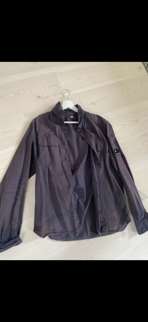 Cp company overshirt - #cpcompany #M #blå  Ny pris 2500kr använt 2 vårer 