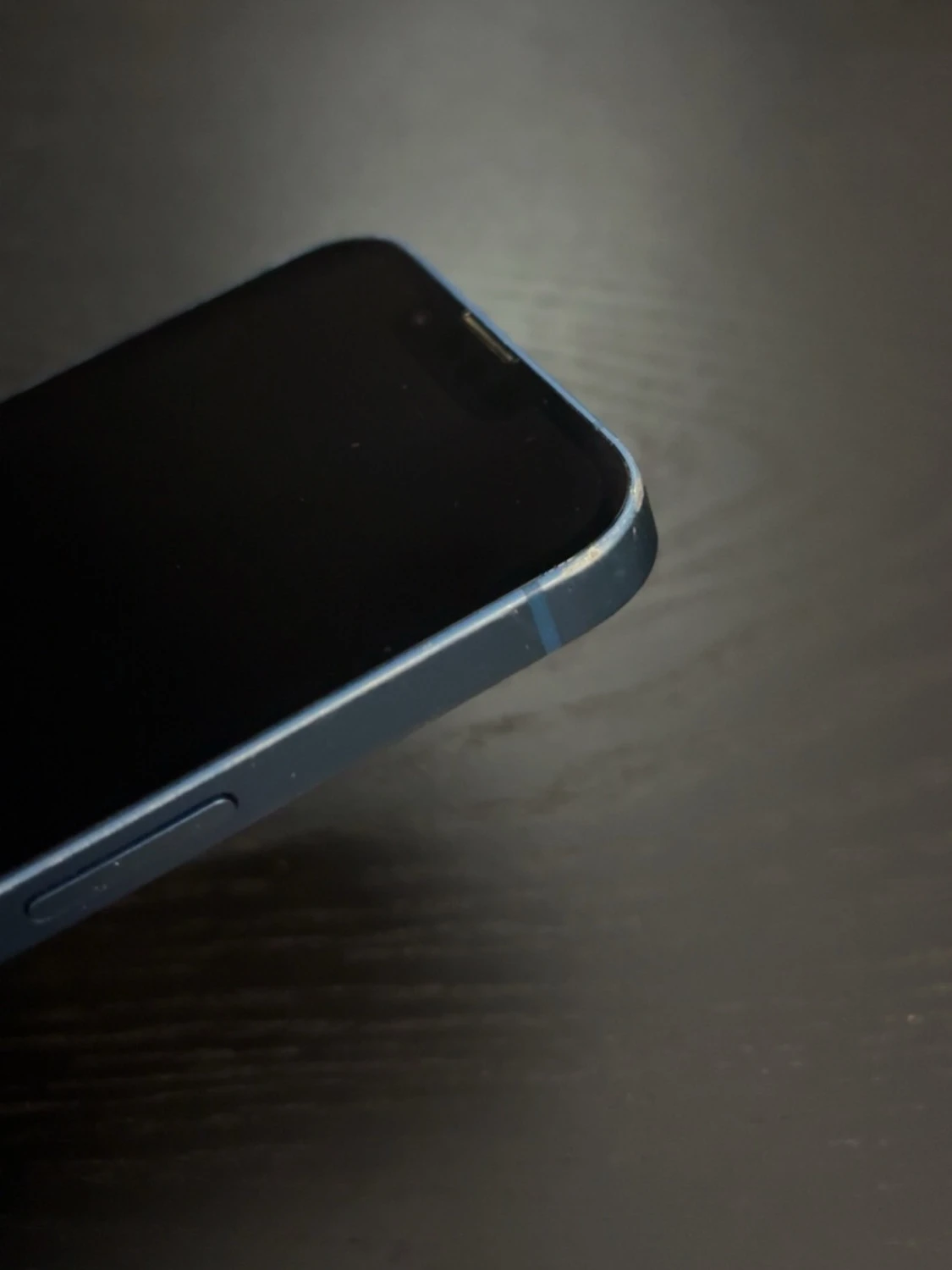 iPhone 13  - 4