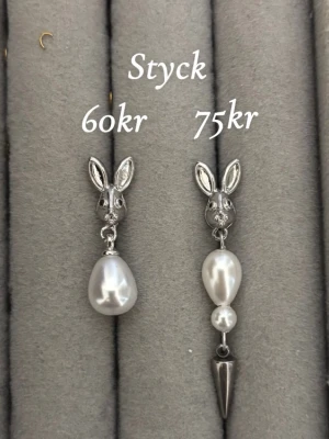 Örhängen  - Styck inte par