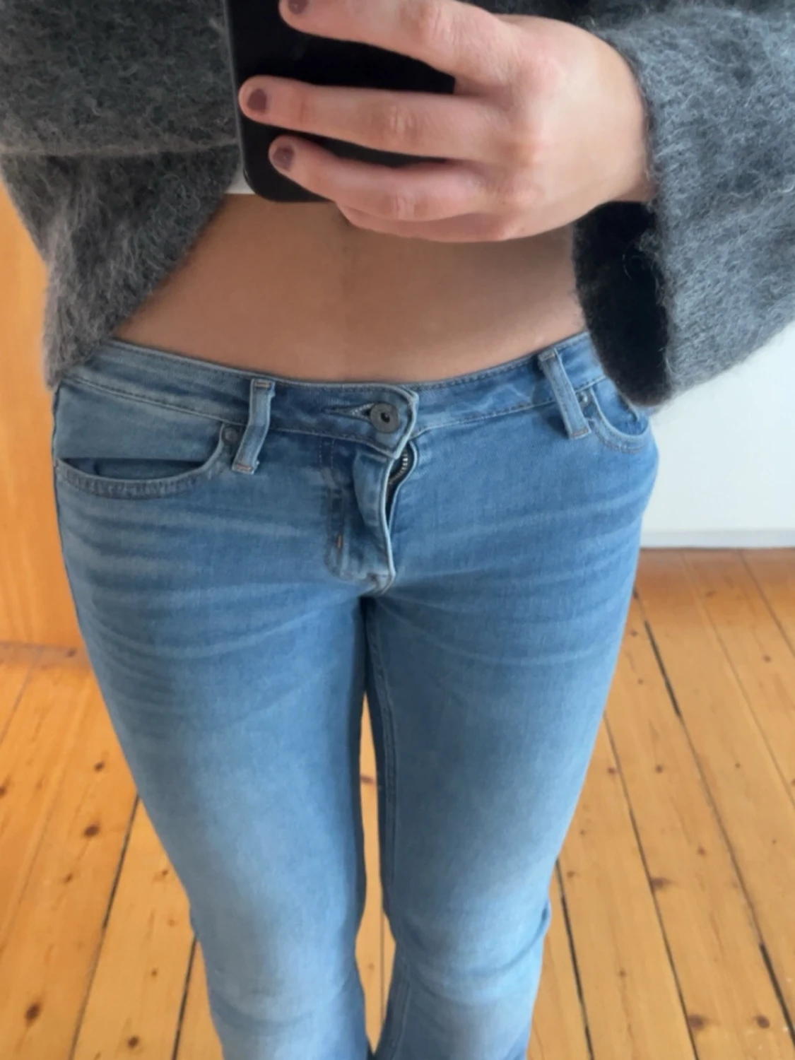 Ljusblå bootcut jeans