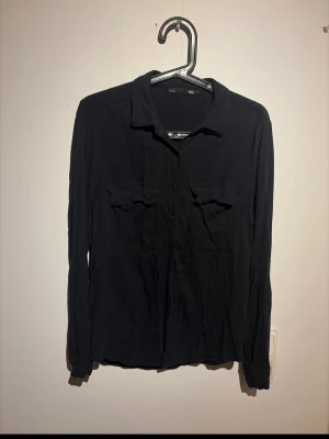 Skjorta ifrån lager 157  - Använd fåtal gånger fint skick