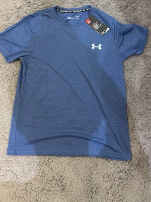 Blå t-shirt från Under Armour - Under armour t shirt 