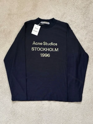 Acne Studios Longsleeve - Acne Studios longsleeve. Colour navy blue in size M. Brand new with tags🔖 Ask for more photos or anything! SHIPPING IN 24H📦