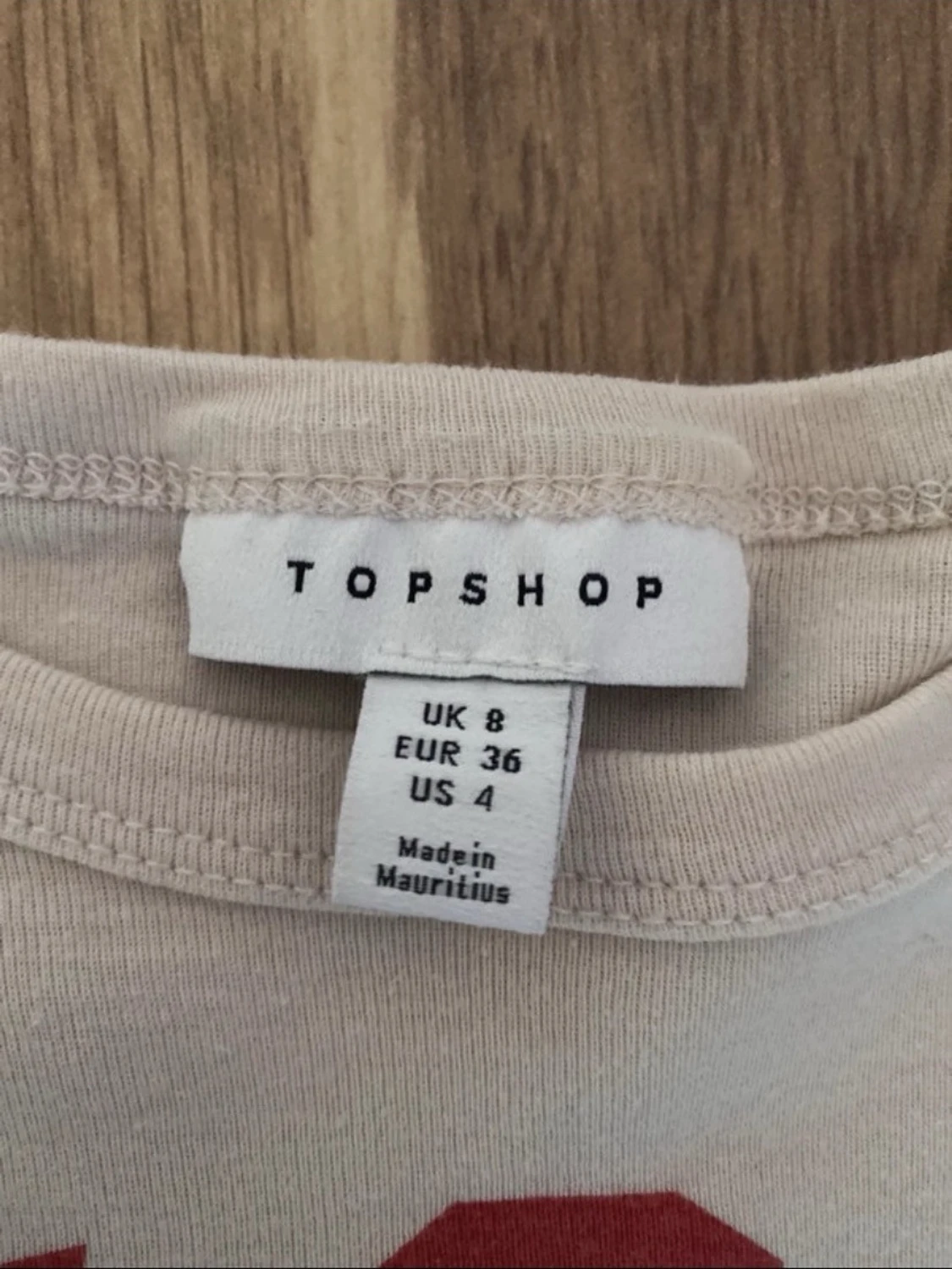 Vit t-shirt med tigertryck från Topshop - 2