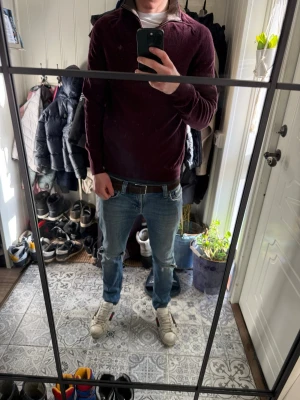 Quarterzip Morris  - Säljer en skön merinoull tröja från Morris, storlek:XL men krympt i tvätten så sitter som S, nypris ca:1800