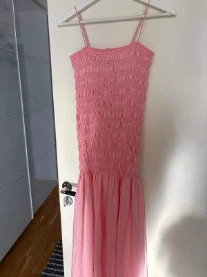 Rosa långklänning - Fin sommarklänning