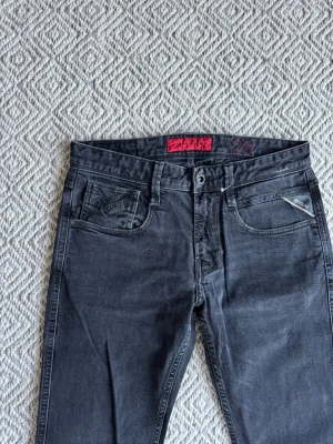 Replay jeans - Replay jeans - Modell: Anbass - Storlek: W29/L32 - skick: 9/10 - Nypris runt 2000kr 