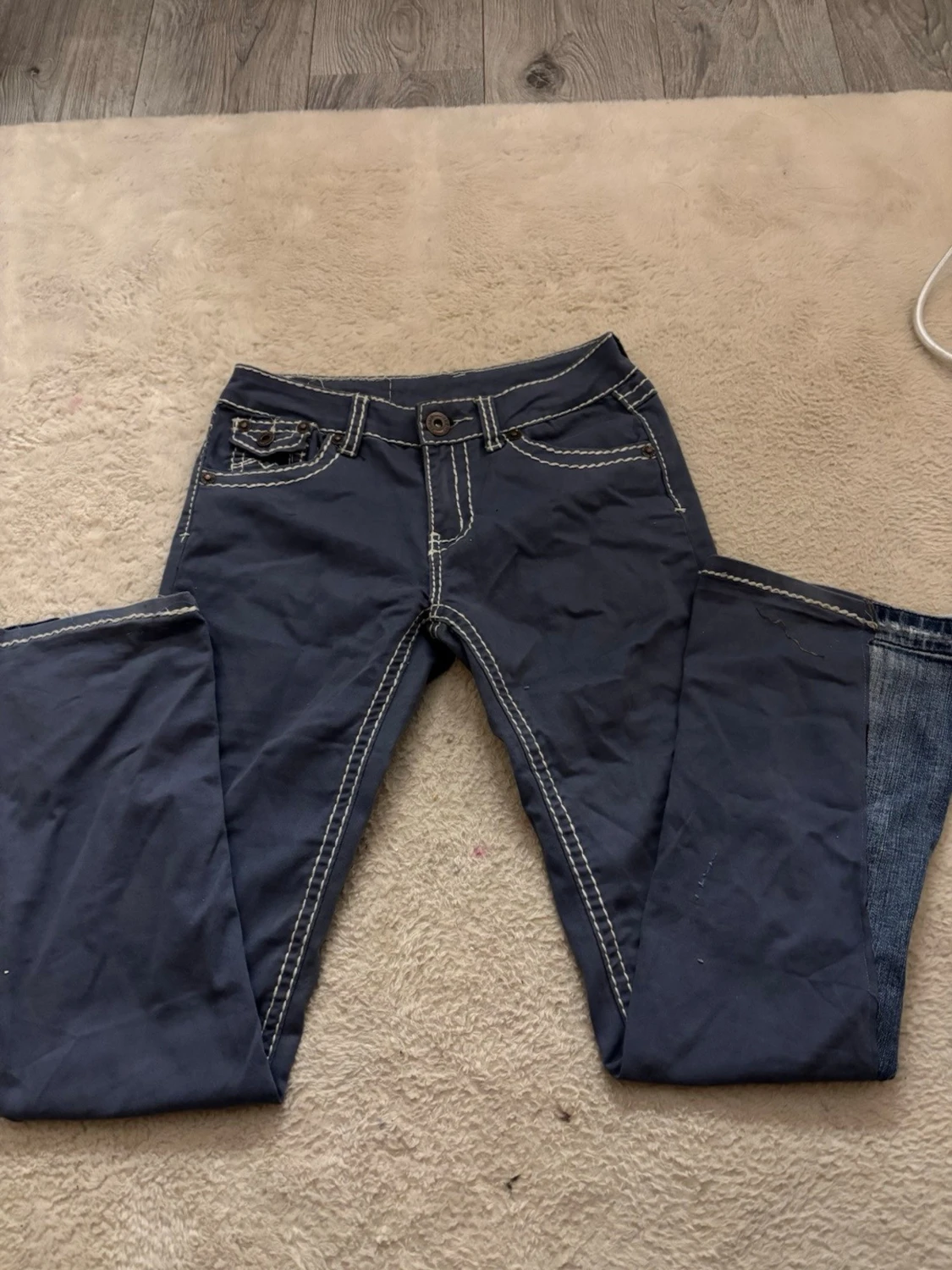 Low waist bootcut vintage jeans - 1
