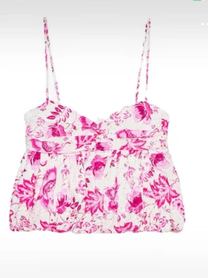 Blommig Topp! - Reserverad blommig topp!