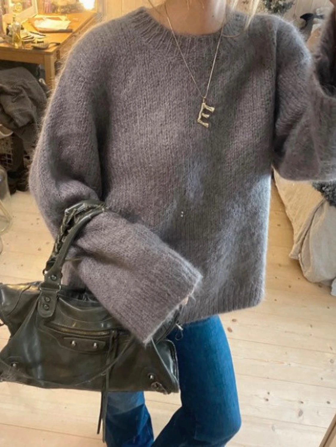 Stickad tröja i moahir o ull