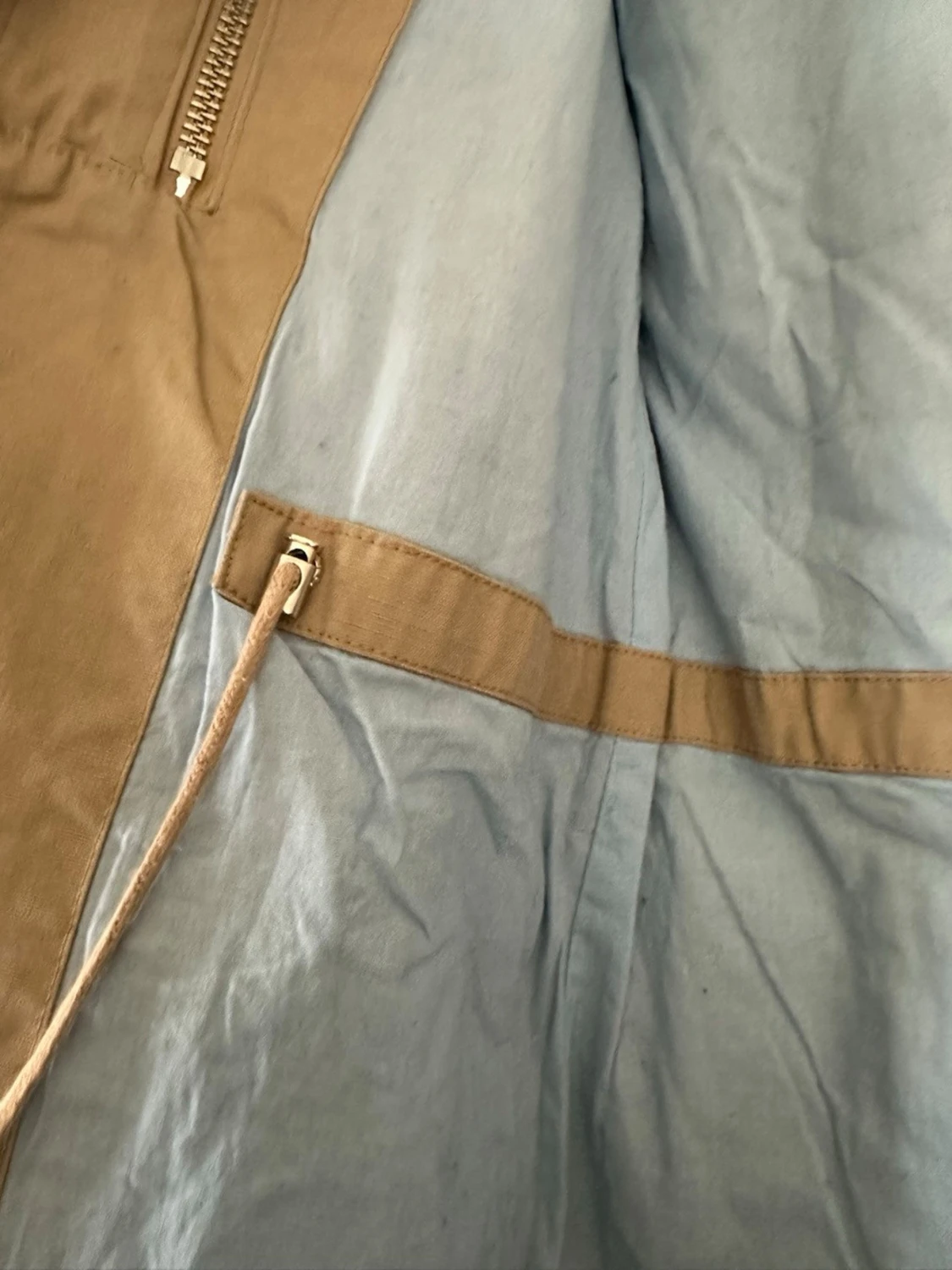 Beige DOBBER parkas med huva och dragkedja - 5