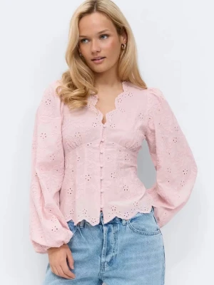 Gina blus  - Säljer den slutsålda gina blusen i storlek XS. Tyvärr beställde jag S men fick hem XS då den va felmärkt (se bild 4) så därav säljer jag. Helt ny med prislapp kvar 💕💕