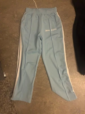 Palm angels byxor i blå  - Jätte bra kondition 