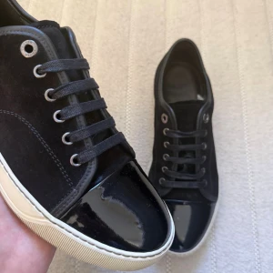 Lanvin - Intressekoll. Kom med förslag så kan vi utgå därifrån:)ingen box. väldigt fina skor. 