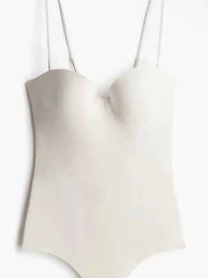 Vit seamless body H&M - Snygg vit body. Vi kan förhandla om priset.