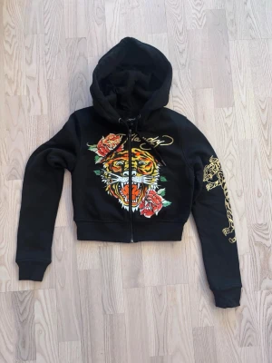 Svart Ed Hardy🖤 - Helt ny!