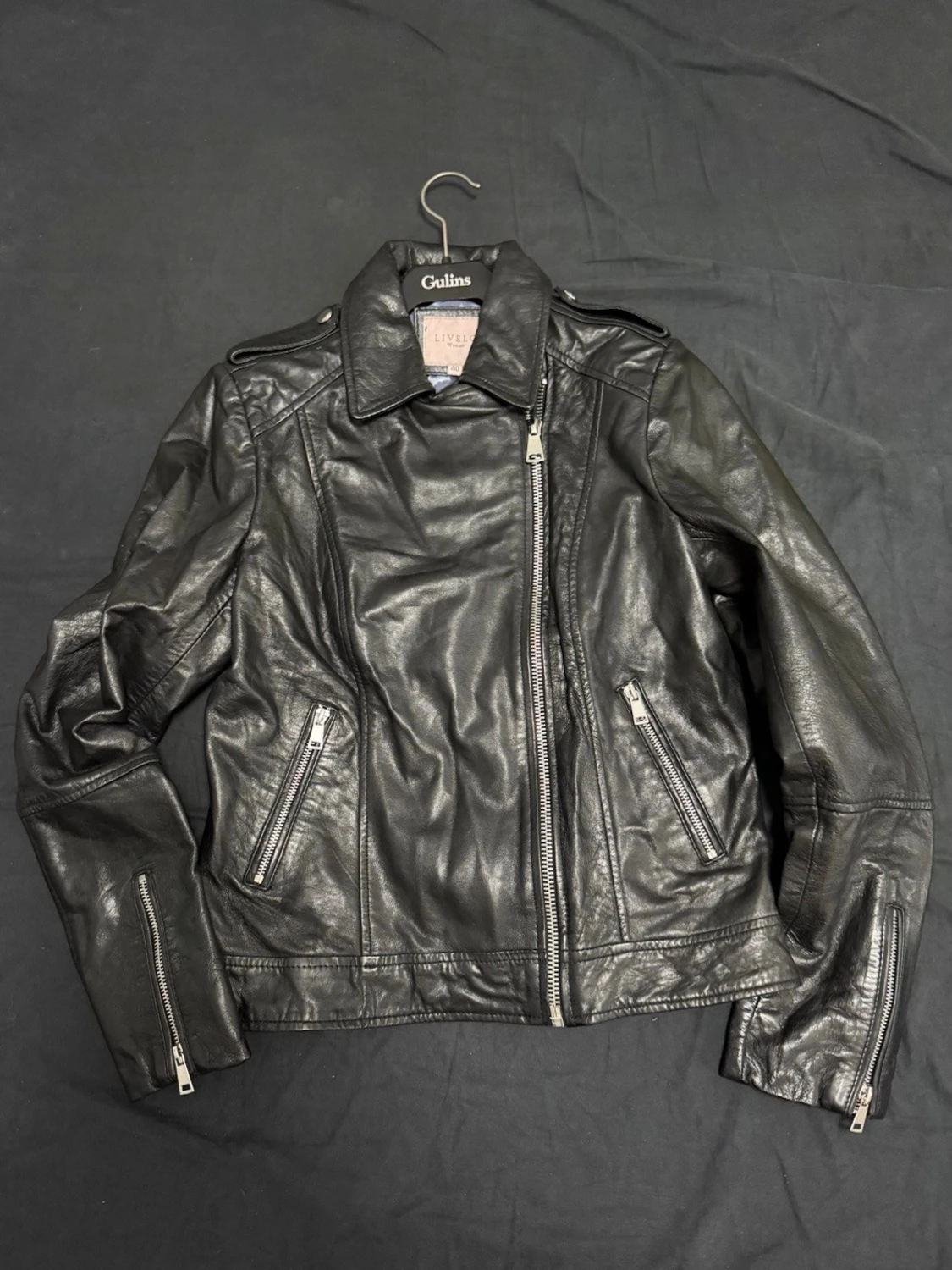 Svart skinnjacka från Gulins