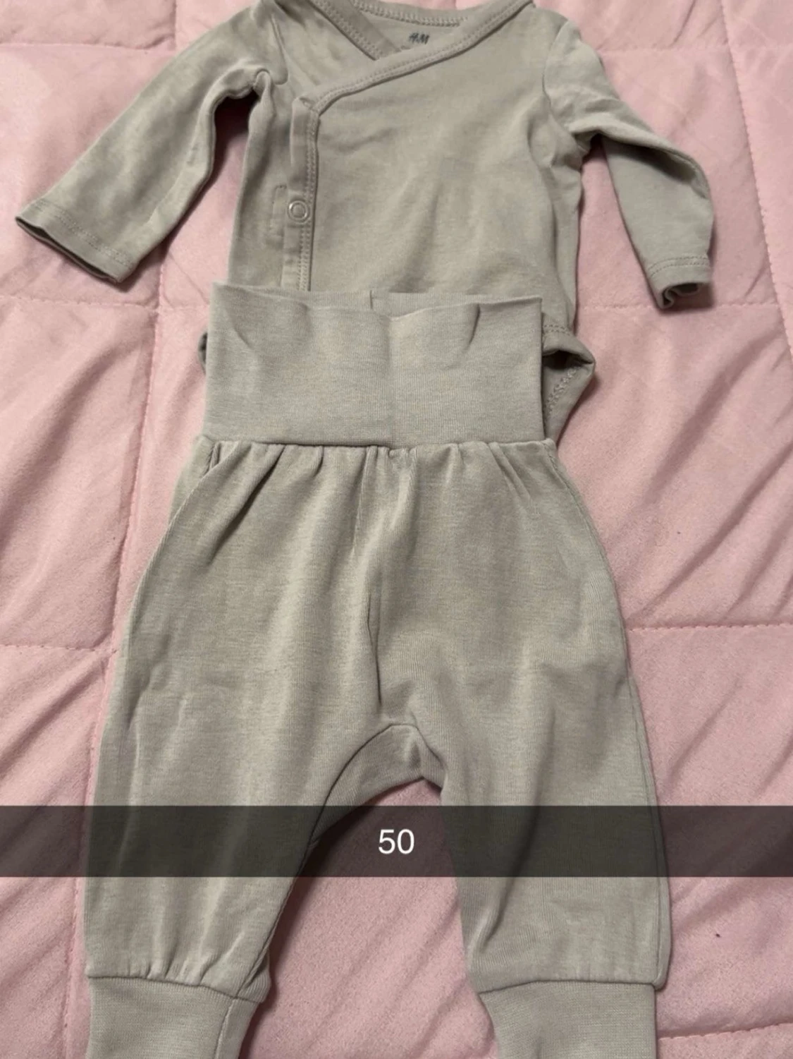 Gråbrun babyset från H&M