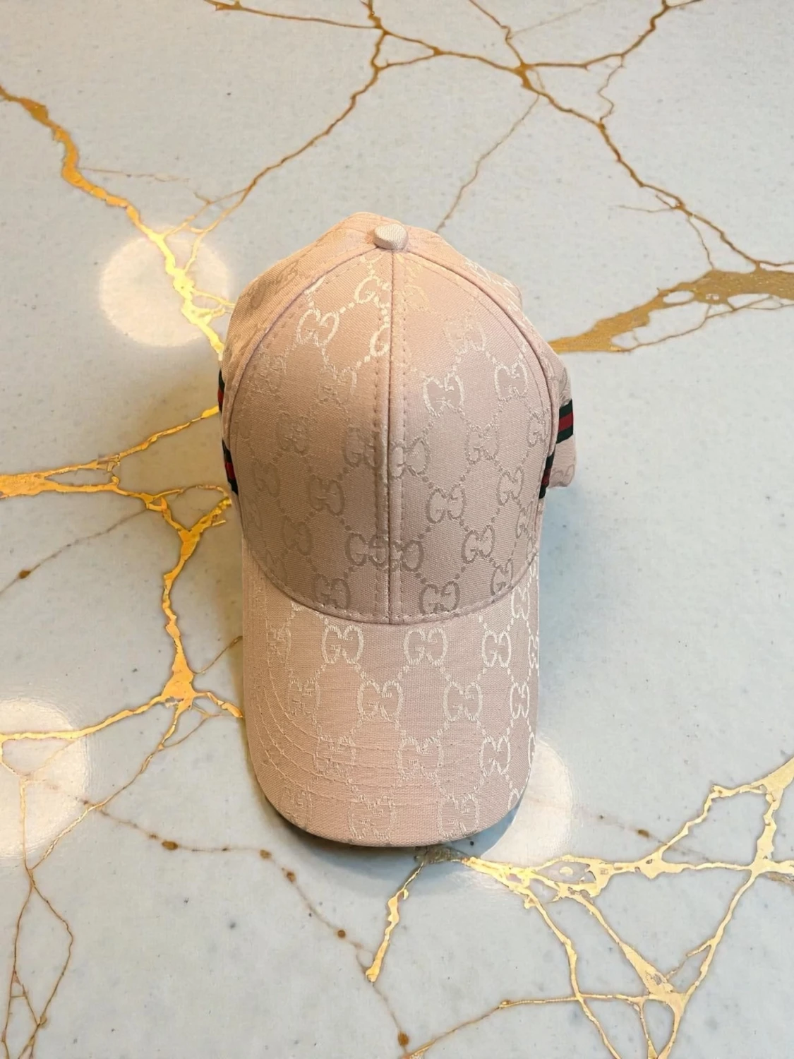 Beige keps från Gcci med GG-mönster - 1