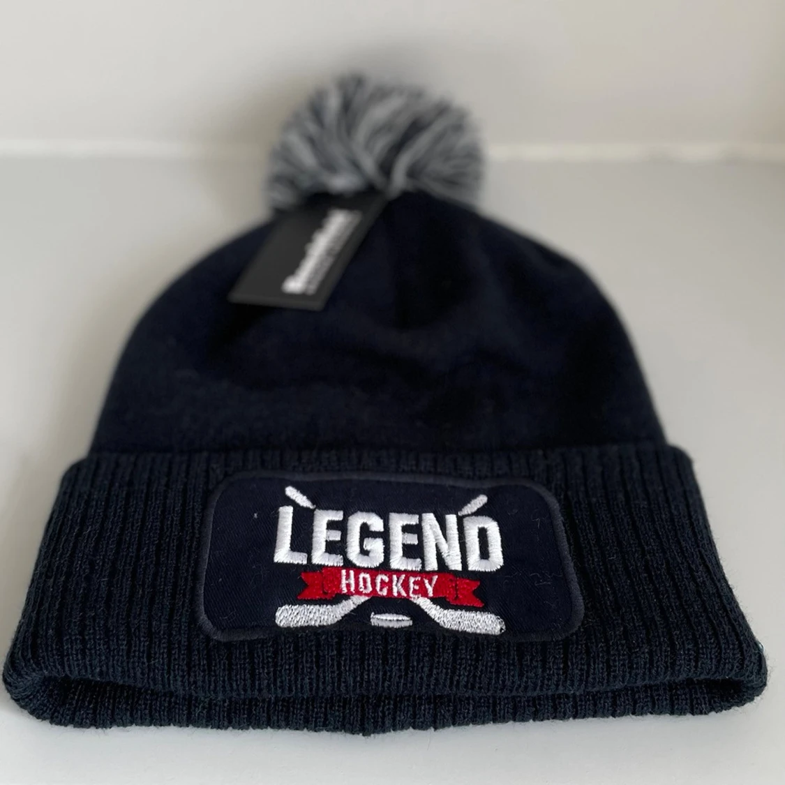 Legend Hockey mössa med tofs (4 st olika färger) - 4