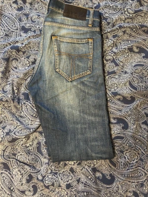Tiger of sweden jeans  - Tiger of sweden jeans i passform slim fit som är i fint skick