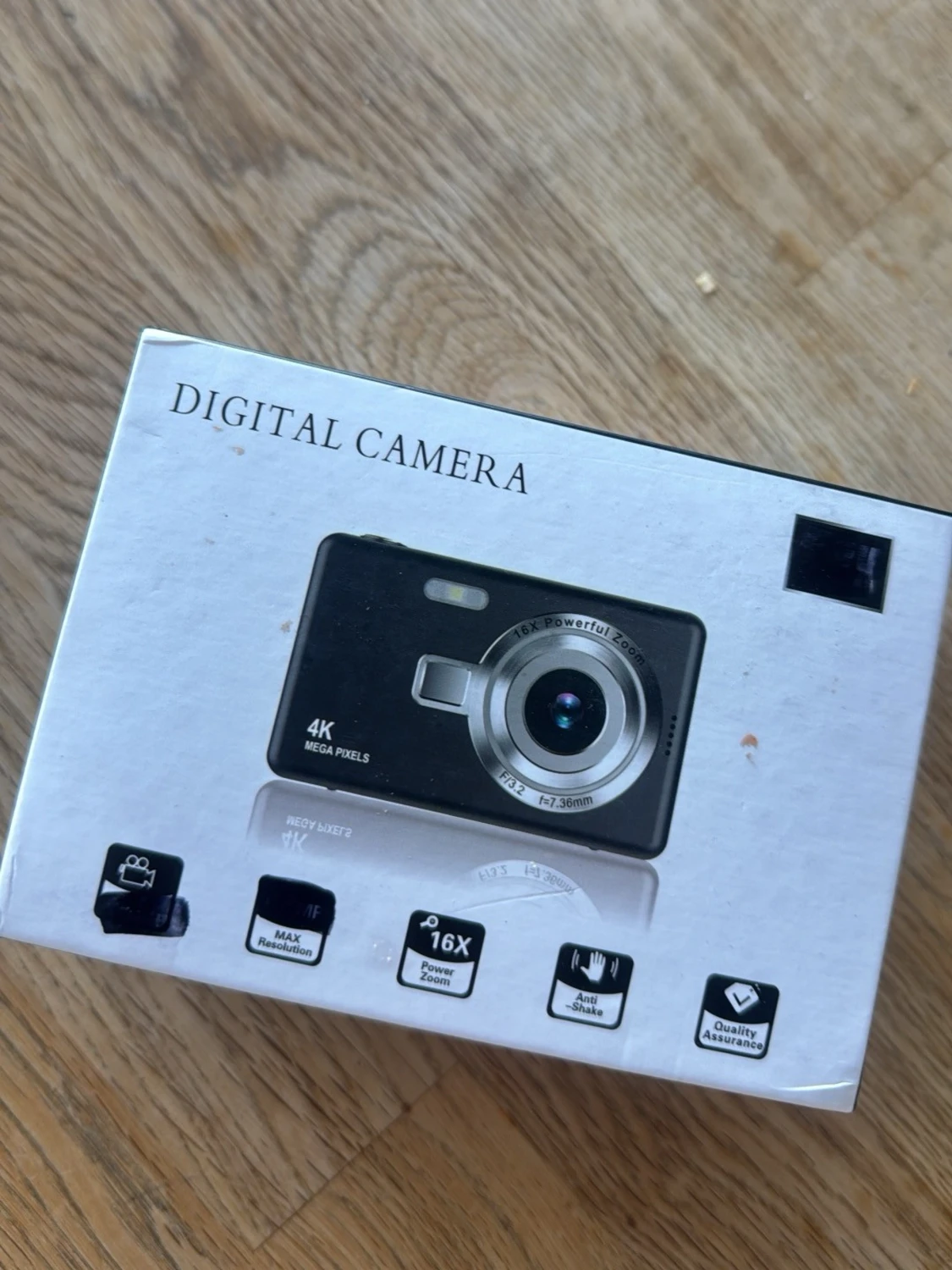 Vit digitalkamera 4K megapixels - 2