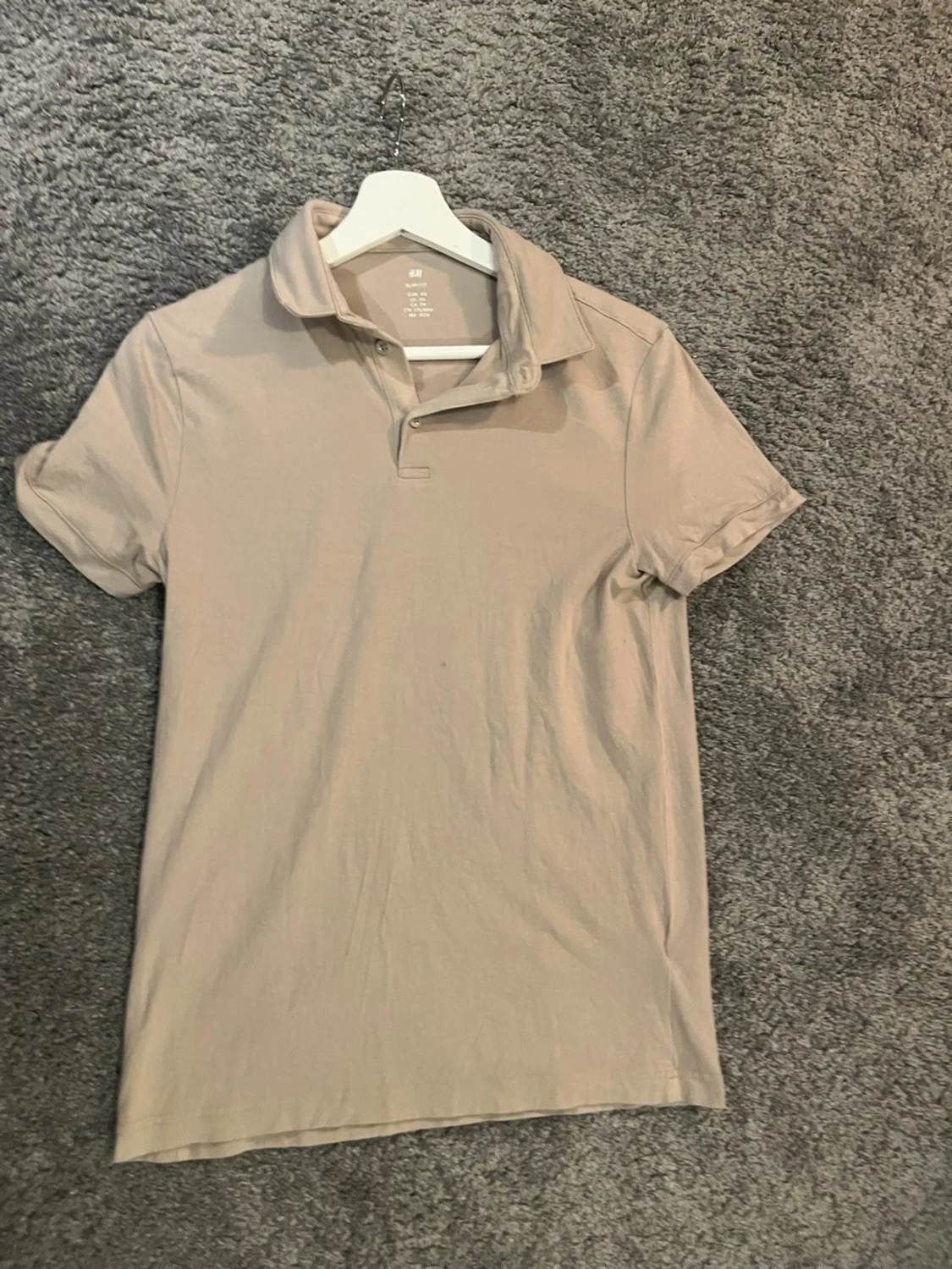 Beige pikétröja från H&M slim fit