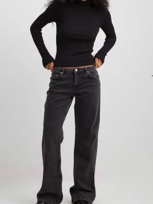 Nya jeans från NA KD - Helt nya jeans från Na KD i storlek 34, dem är mörkgrå🩷