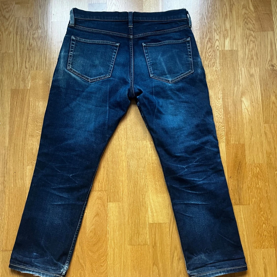 mörkblå jeans straight fit - 3