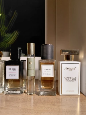 Parfym byte - Byter några parfymer🙂🙏 Red keela split 95/100 ml 🍓🍌🍋 Sun bleached 18/20 ml 🌿☀️🌾 Ysl tuxedo 70/75 ml 🌶️🖤🌿 Ciao bello pistachio 45/50 ml 🌰🍦💚 Wander through the park 10/14 ml 🌳🌸🍃 Jpg Le Beau summer 2015 70/125 ml 💜🌿☀️ Nobile 1942 Estroverso 74/75 ml 🍊🌿✨  Skriv gärna om ni har några frågor👍